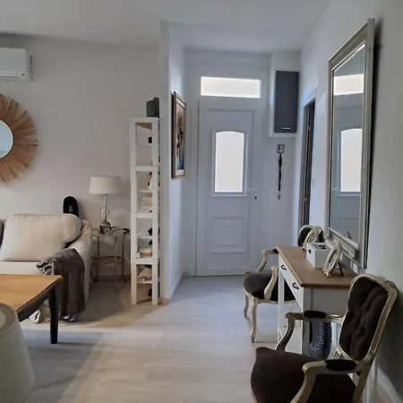 Maison De *