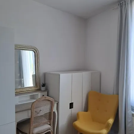 Holiday home Maison De *